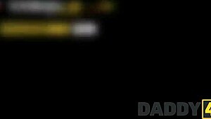 फेक टिट्स वाली बिम्बो फैंटेसी सीन में वाइल्ड हो जाती है