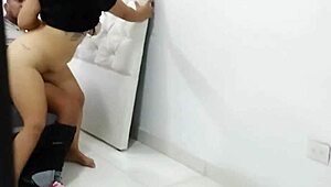 i feel shocked discovering my stepsister squirting with her boyfriend in the room