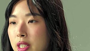 Horny Brunette Elle Lee Masturbates in Wet Solo Scene