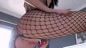 masha strips down just for your eyes on sexywebgirl