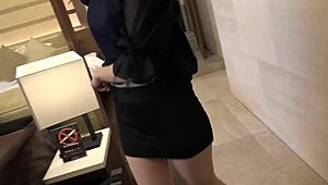 नॉटी जापानी बेब अनसेंसरड एक्शन में वाइल्ड हो जाती है