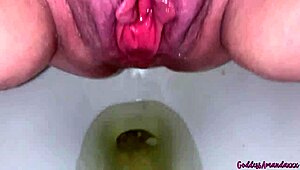 Creampie Pissy Pussy for Hungry Toilet Cuck in Bathroom Action