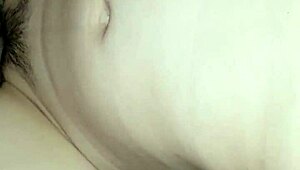 vietnamese teen couple banging hard in amateur clip.