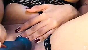 Mature Woman With Natural Tits Enjoys Voyeur Masturbation