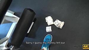 Watch her give vagina for cash in gym!