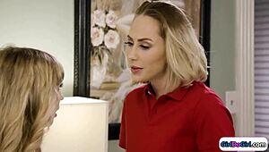 Girlfriends Celebrate Proposal with Intense Pussylicking and Fingering