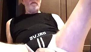 thomas odea playing with big cocks and toys 😏