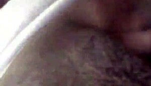 hey, i'm playing with my horny teen pussy, it's so wet