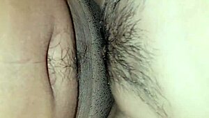 vietnamese teen couple banging hard in amateur clip.