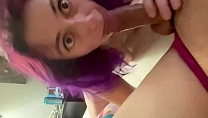 purple haired girl sucks dick 😘