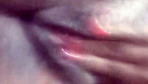 Naejae Squirts on Bed While Rubbing Clit!