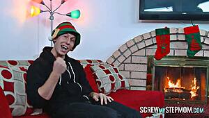 CHRISTMAS ORAL SURPRISE WITH MILF BLOWJOB!