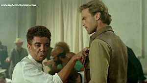 मसाकर इन डायनासॉर वैली 1985 के स्टनिंग न्यूड सीन दिखाओ!