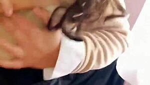 porno de estudiantes utilizo a mi profesor como un dildo y brinco arriba de el hasta tener múltiples orgasmos y despertarlo con mis gemidos de putita