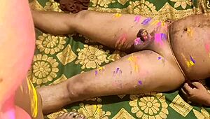 Hey, Watch This Desi Couple Bang on Holi Festival Day