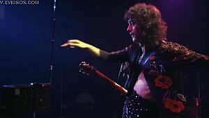 uhh, led zep classic tunes got me vibin' hard this retro night