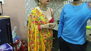 तो, मैंने अपनी एक्स-जीएफ जो भाभी बनी, को ब्लैकमेल किया, साड़ी उतारी, और किचन में उसकी टाइट गैंड बांग करने की प्लान बनाई