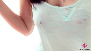 Japanese Idol Riko Aiba in Hot Spring Bikini Shoot