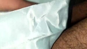 Ever tried hot gay action with sexy aunty Reshmi in shalwar?