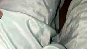 Ever tried hot gay action with sexy aunty Reshmi in shalwar?