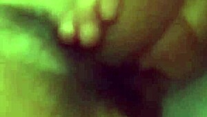 moleque dotado shows off in bold scene