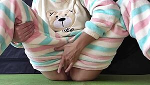 Teen in pajama hard masturbates small 18+ tits pussy to squirting orgasm