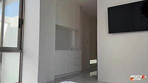 स्वीटी फॉक्स के साथ सुबह की भाप भरी POV चुदाई