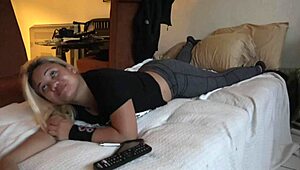 big ass yoga leggings get fucked doggystyle and cumshot