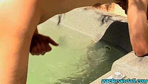 Jeremy gets blowjob from gay guy 😏