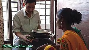 नौकर मालिक की हाउसकीपर को पटाकर क्विक एनकाउंटर करता है