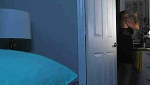 omg, the stepson was scared of thunder but fucked his stepmother to overcome it 😱