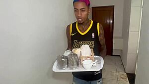 Loira Gostosa Recebeu Café Da Manhã E Pediu Para Foder Com Novinho No Hotel 😍