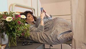 lesbian sex drive turns straight girls into nasty lesbos