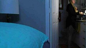 omg, the stepson was scared of thunder but fucked his stepmother to overcome it 😱