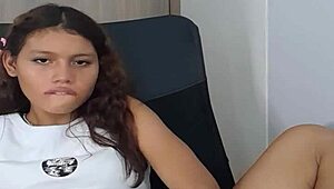 Woman 18 Teases Pussy with Dildo in Anime Hentai