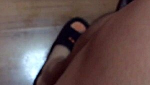 Yangpu mature lady showcases homemade Asian charm