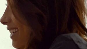 This legal age teen babe loves fingering her tight pussy with dildos and toys, nude and sexy 😍