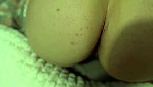 Thick ass pawg stepsister poses as human fleshlight and gets massive creampie