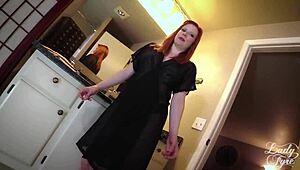 Stepmom Seduces with Her Perfect Ass in Forbidden Milf Encounter