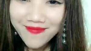 i can’t stop watching this sexy korean girl on livestream