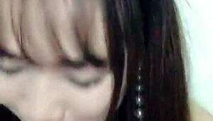 i can’t stop watching this sexy korean girl on livestream