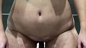 Lockdown saturday, i'm masturbating with toys in the shower 😏