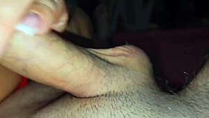 बेडरूम में इतने टेम्पटिंग तलवे कभी देखे?