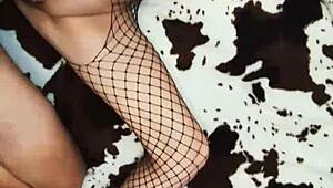 i'm watching this hot milf couple do anal sex and assfucking so good