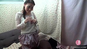 married japanese women get nasty with over 138 cums 😜