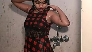 i'm an indian teen showin my naked booty in the bathroom