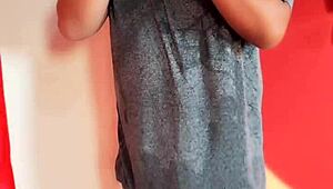 so the pizza guy shows up, i got no cash, paid with my butt and ended up with a creamy finish!