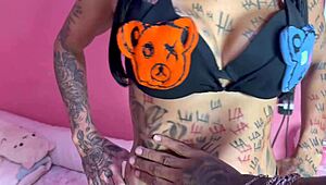 Toda Tatuada Que Gostosa Meu No Pelo Sem Camisinha Com Novinho
