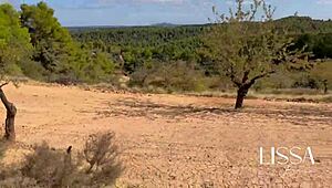 जंगल में बाइक राइड इतनी गरम हो गई, अच्छे से झुककर चुदाई हो गई