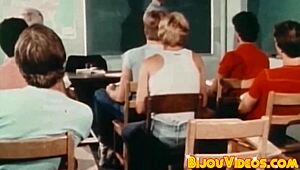 Damn! Vintage Gay Studs Pound Bareback Till Cum Explodes